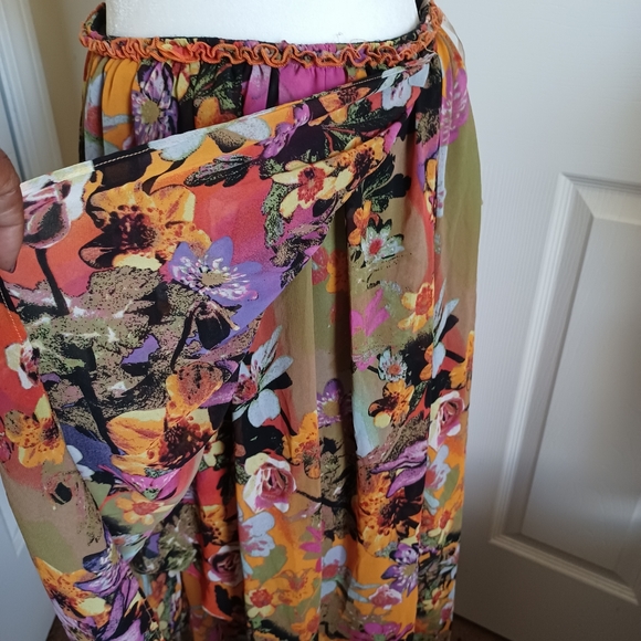 Sheer High Low Skirt - Picture 4 of 9